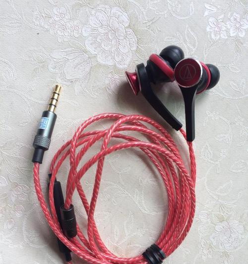 铁三角ATH-CKS55X耳机的音质与舒适度（揭秘ATH-CKS55X的音乐表现与佩戴体验）